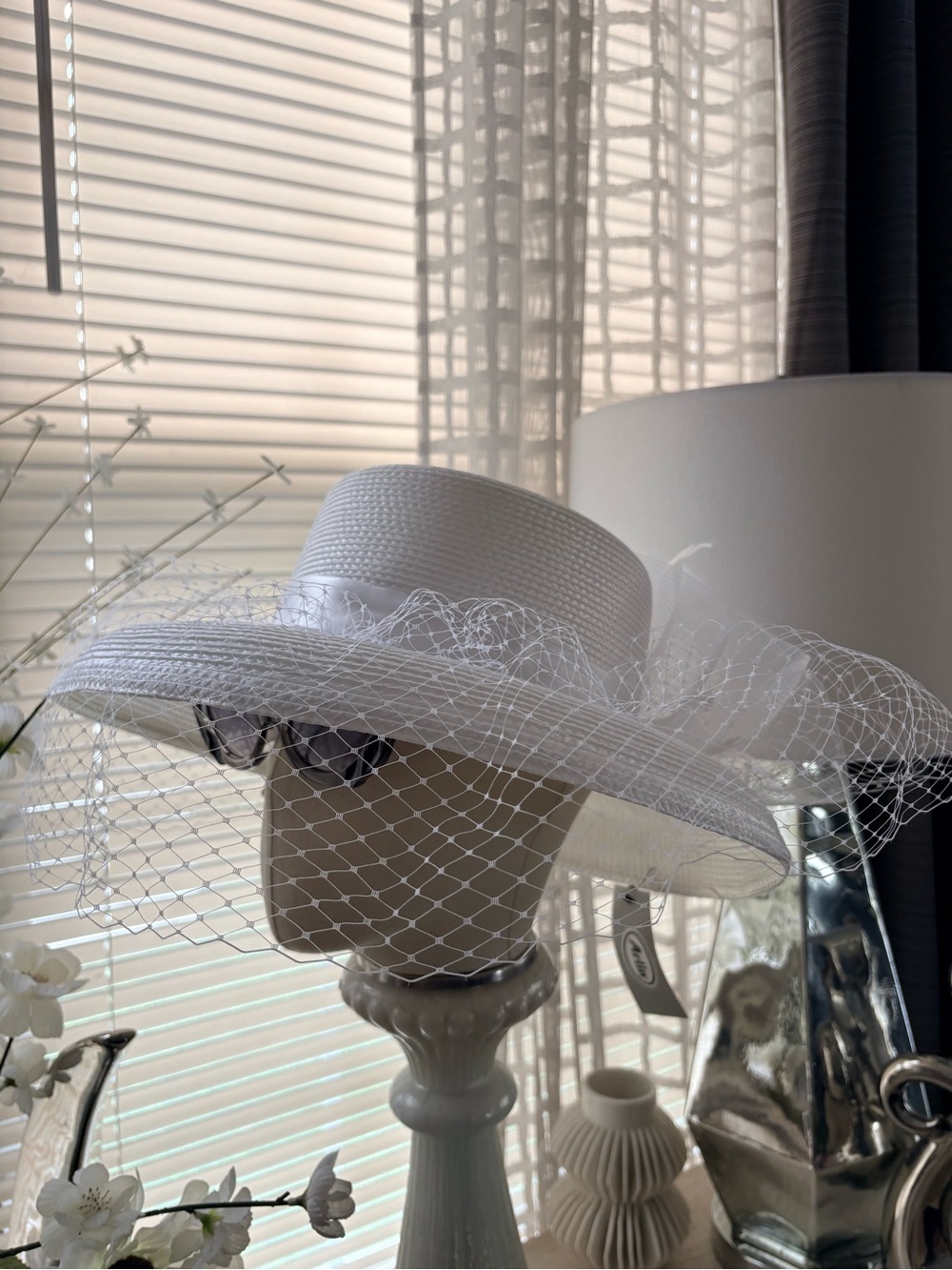 VTG NWT Arlin White Polypropylene Straw Veil Hat